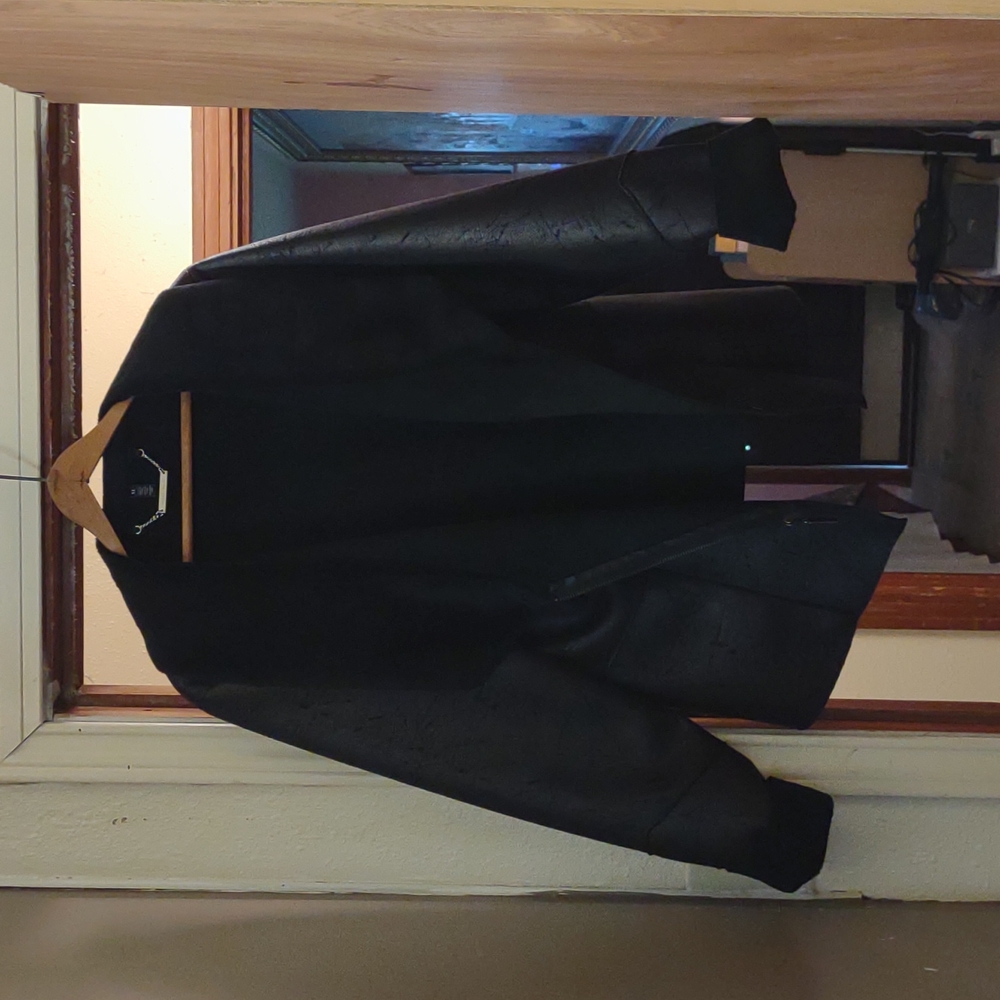 Versatile Black Jacket